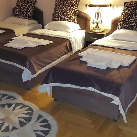 Aparthotel Akva Gold 3*
