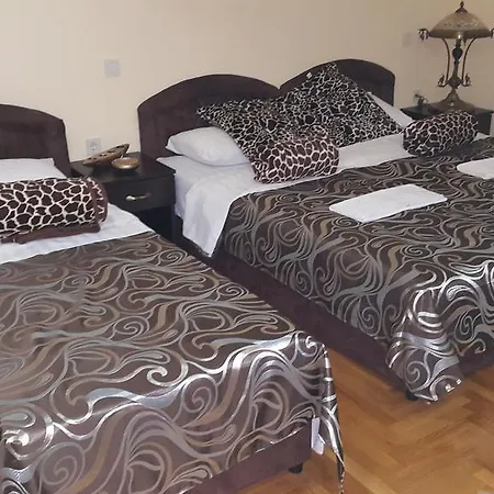 Aparthotel Akva Gold 3*