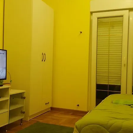 Akva Gold Aparthotel 3*